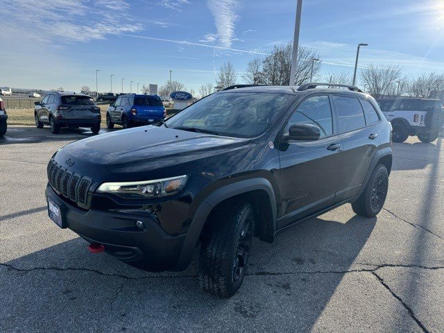 Used 2022 Jeep Cherokee Trailhawk w/ Comfort/Convenience Group image 3