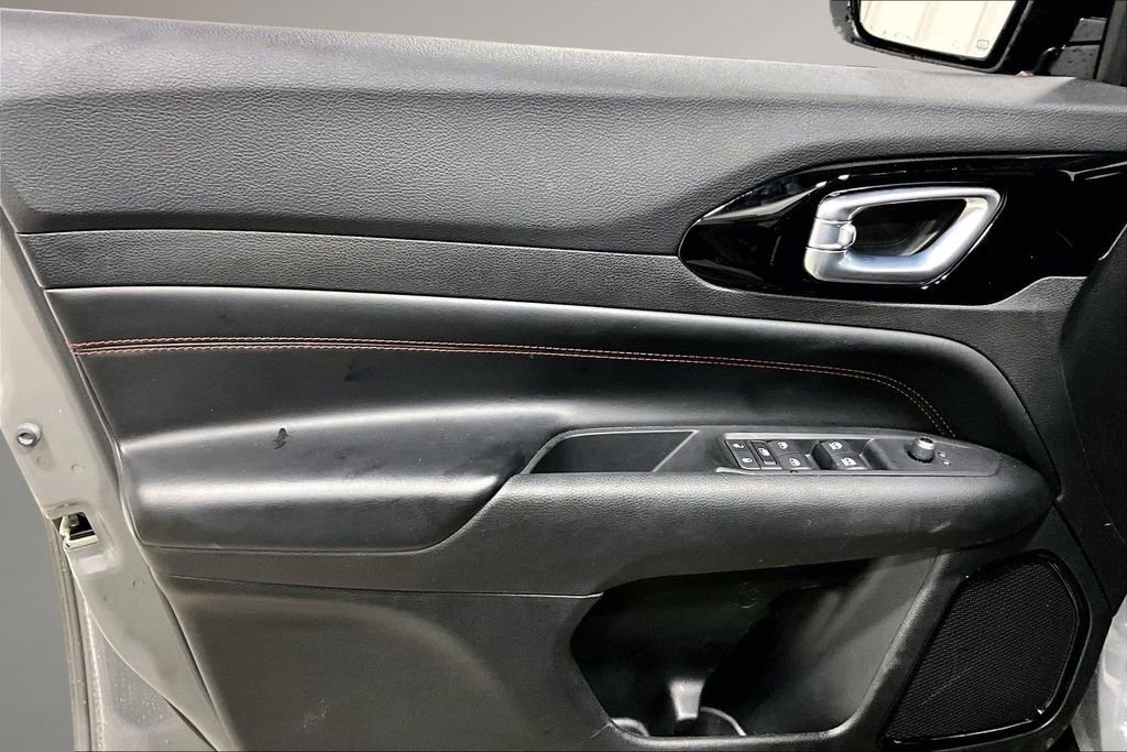 Used 2022 Jeep Compass Trailhawk image 20