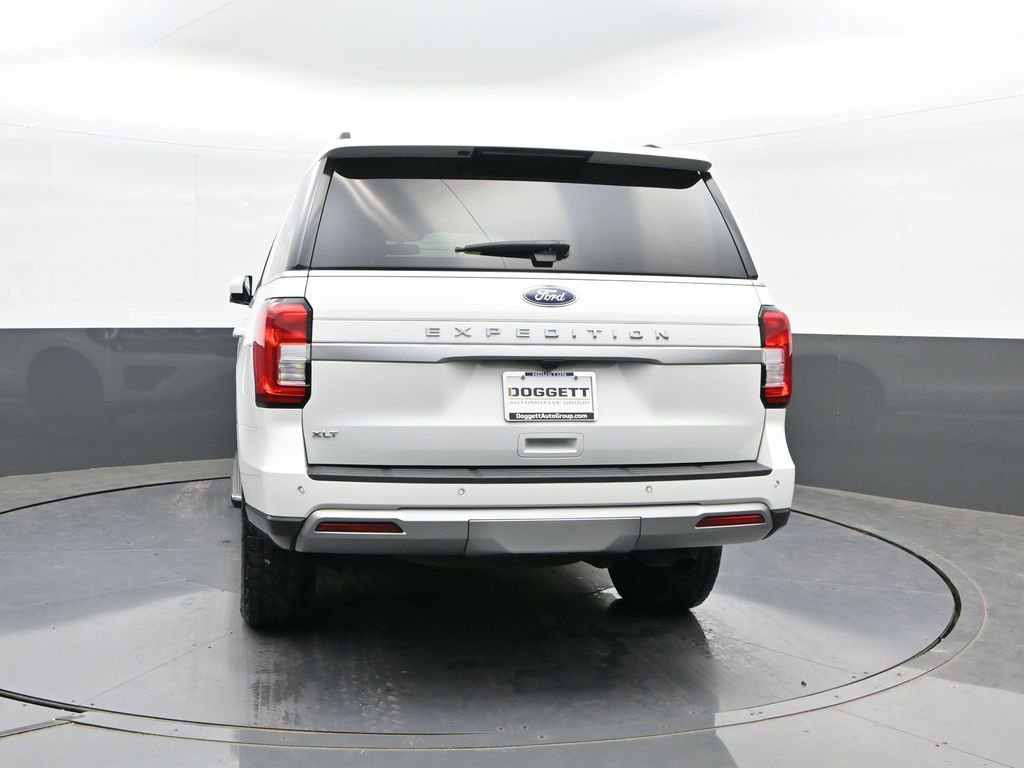 Used 2022 Ford Expedition XLT image 8