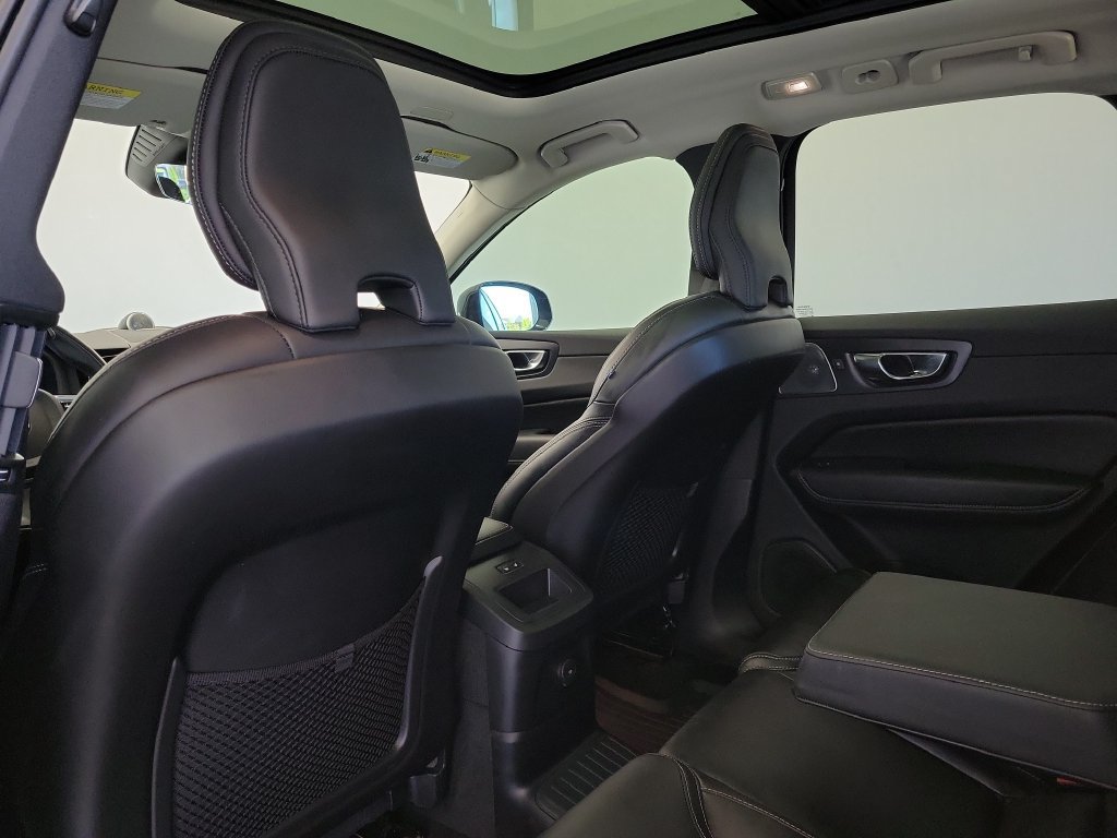 Used 2022 Volvo XC60 T8 Inscription w/ Advanced Package AWD/4WD image 20