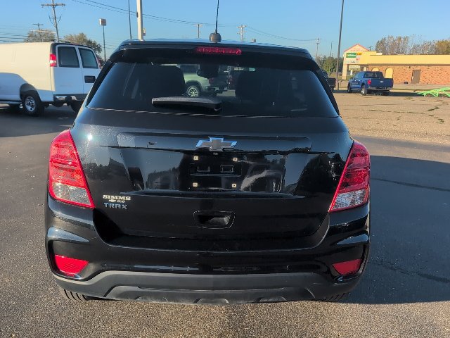Used 2020 Chevrolet Trax LS w/ Tint and Cruise Package FWD image 6