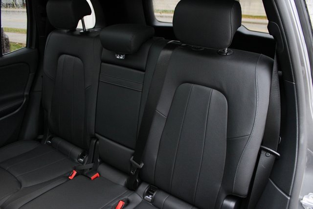 Used 2023 Mercedes-Benz GLB 250 4MATIC image 32