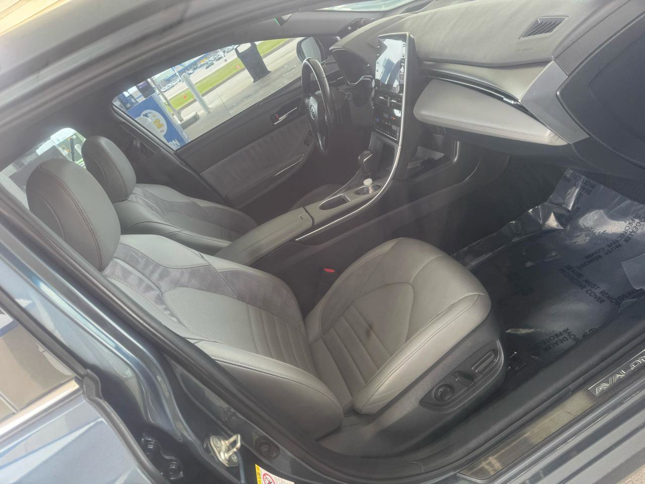 Used 2019 Toyota Avalon Touring w/ Advanced Safety Package image 21