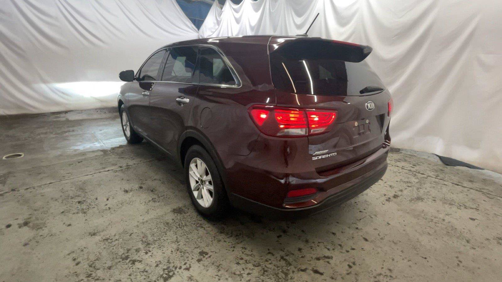 Used 2019 Kia Sorento AWD image 9