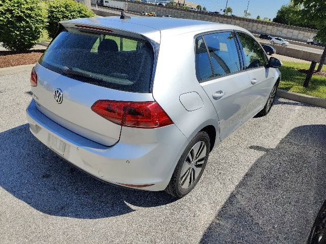 Used 2016 Volkswagen e-Golf SEL Premium FWD image 17