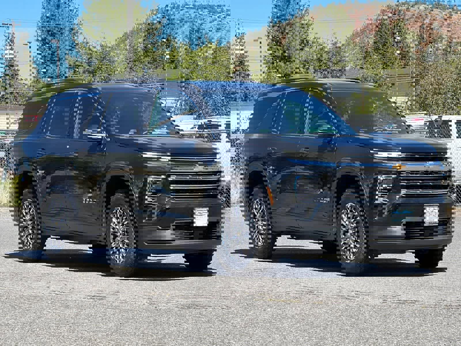 Certified 2025 Chevrolet Traverse LT image 9