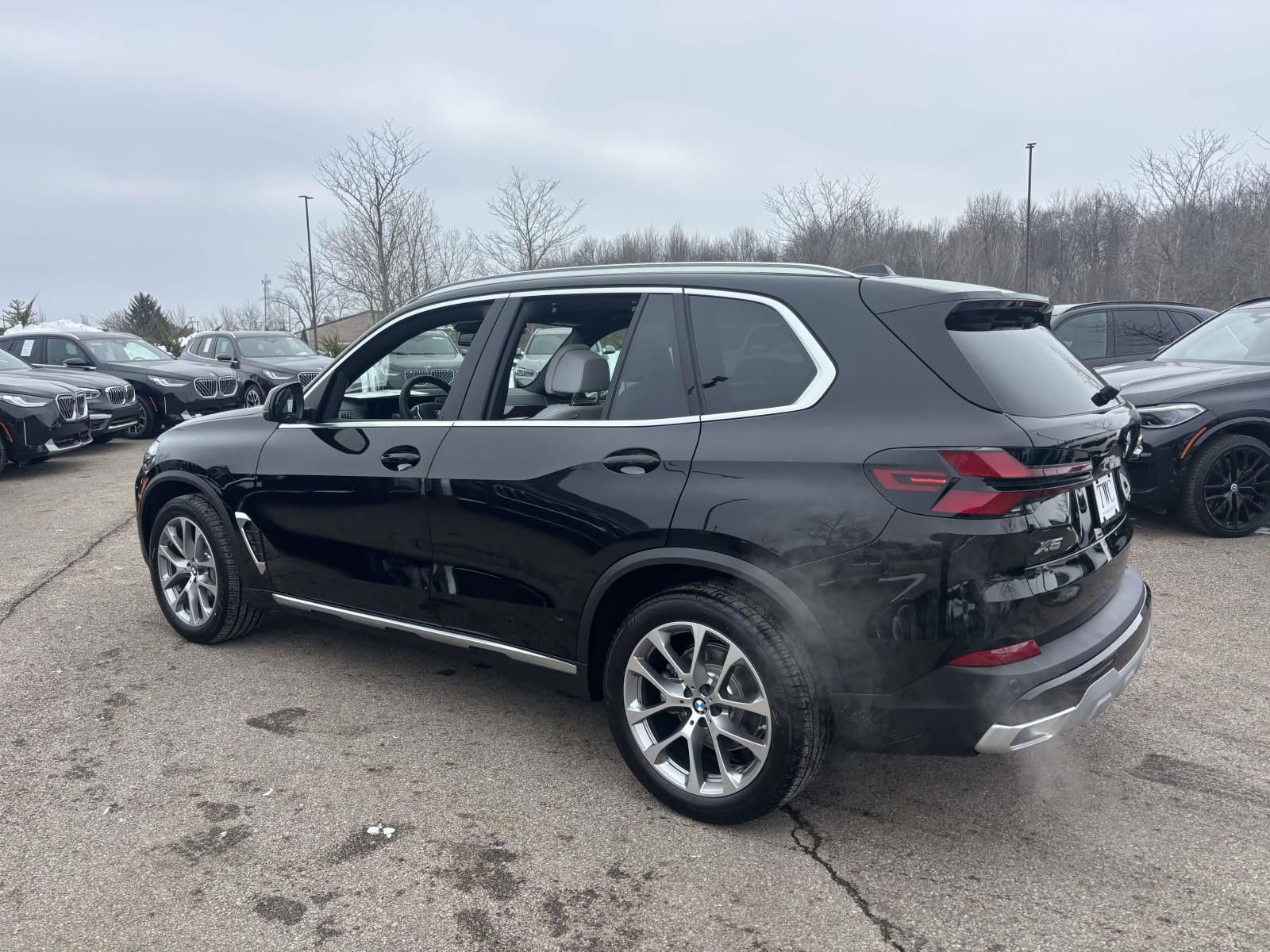 New 2026 BMW X5 xDrive40i AWD/4WD image 5