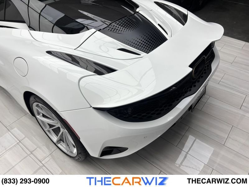 Used 2024 McLaren 750S Spider RWD image 26