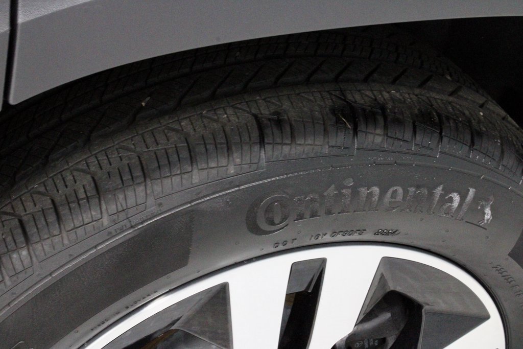 Used 2025 Mercedes-Benz GLB 250 image 20