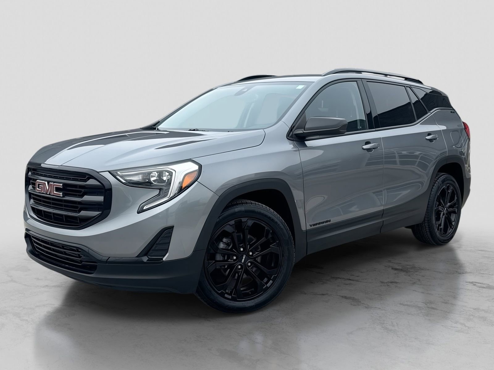 Used 2020 GMC Terrain SLE w/ Driver Convenience Package image 1