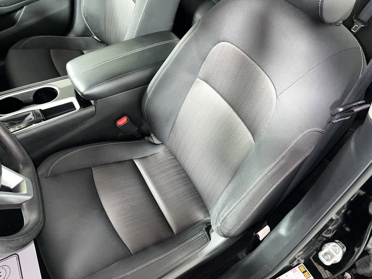 Used 2024 Nissan Altima 2.5 SV FWD image 15