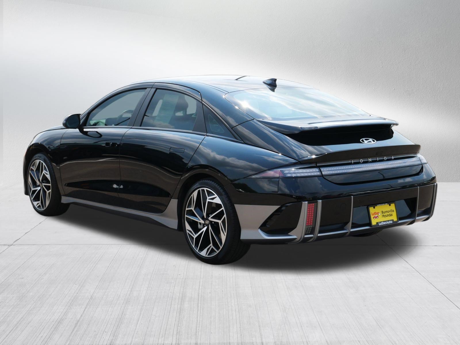 Certified 2023 Hyundai Ioniq 6 SEL RWD image 5