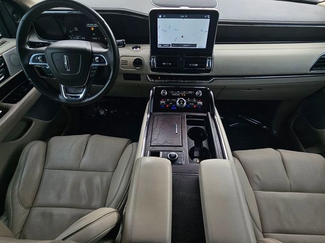 Used 2018 Lincoln Navigator L Reserve w/ Technology Package image 23