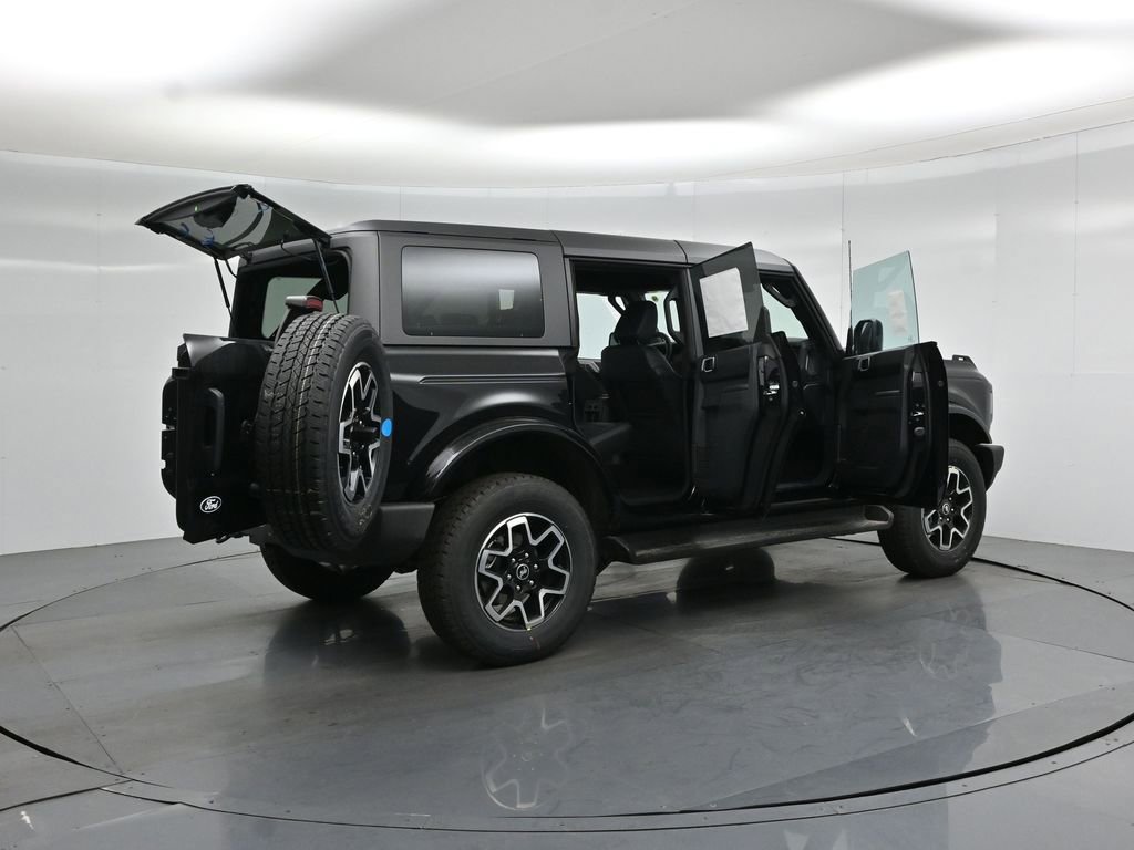 New 2026 Ford Bronco Outer Banks AWD/4WD image 5