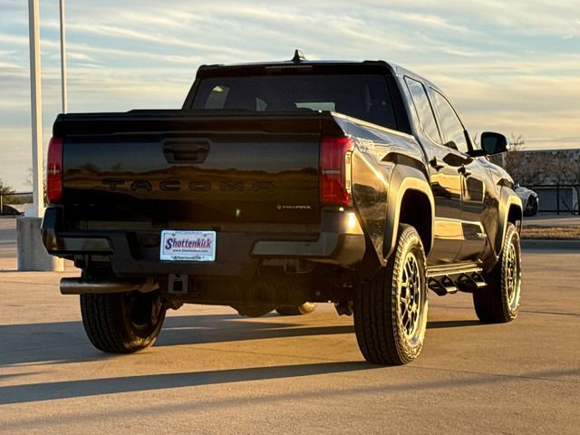 Used 2025 Toyota Tacoma TRD Off-Road image 9