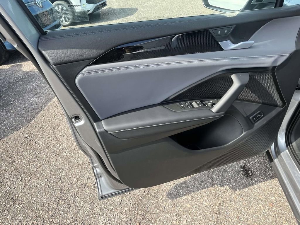 New 2026 Volkswagen Tiguan SE AWD/4WD image 10