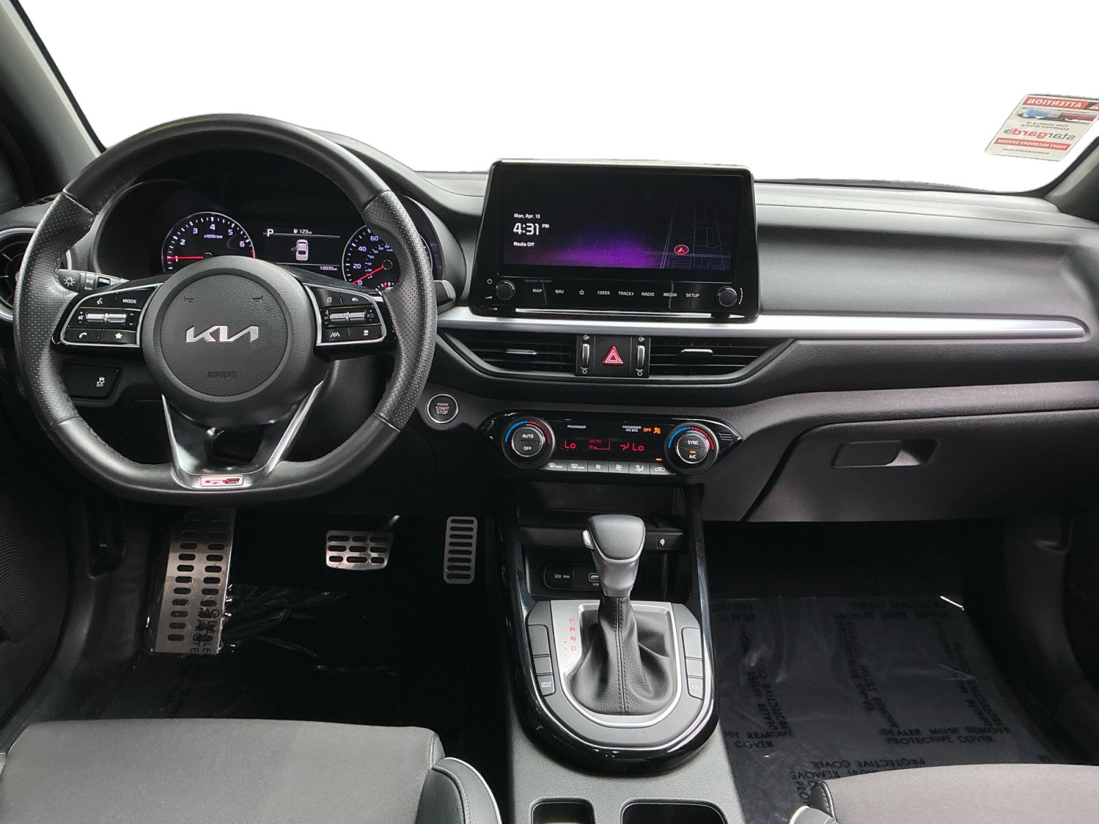 Used 2023 Kia Forte GT-Line w/ GT-Line Premium Package FWD image 11