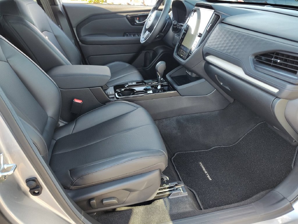 Used 2026 Subaru Forester Limited AWD/4WD image 33