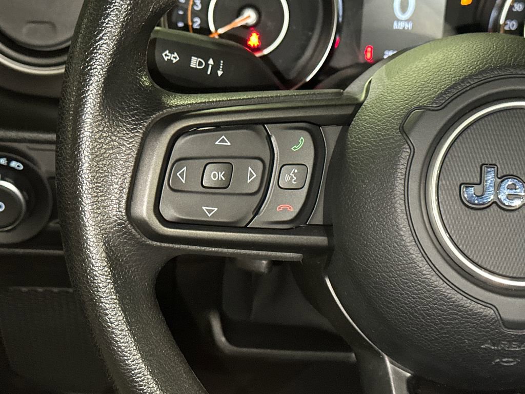 Used 2021 Jeep Wrangler Sport AWD/4WD image 18