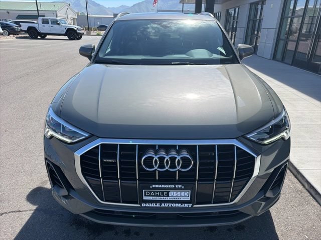 Used 2023 Audi Q3 2.0T Premium w/ Convenience Package AWD/4WD image 2