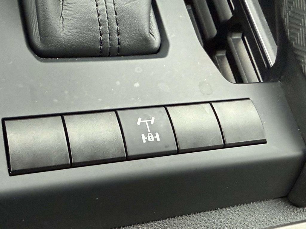 Used 2024 Toyota Tacoma TRD Off-Road image 24