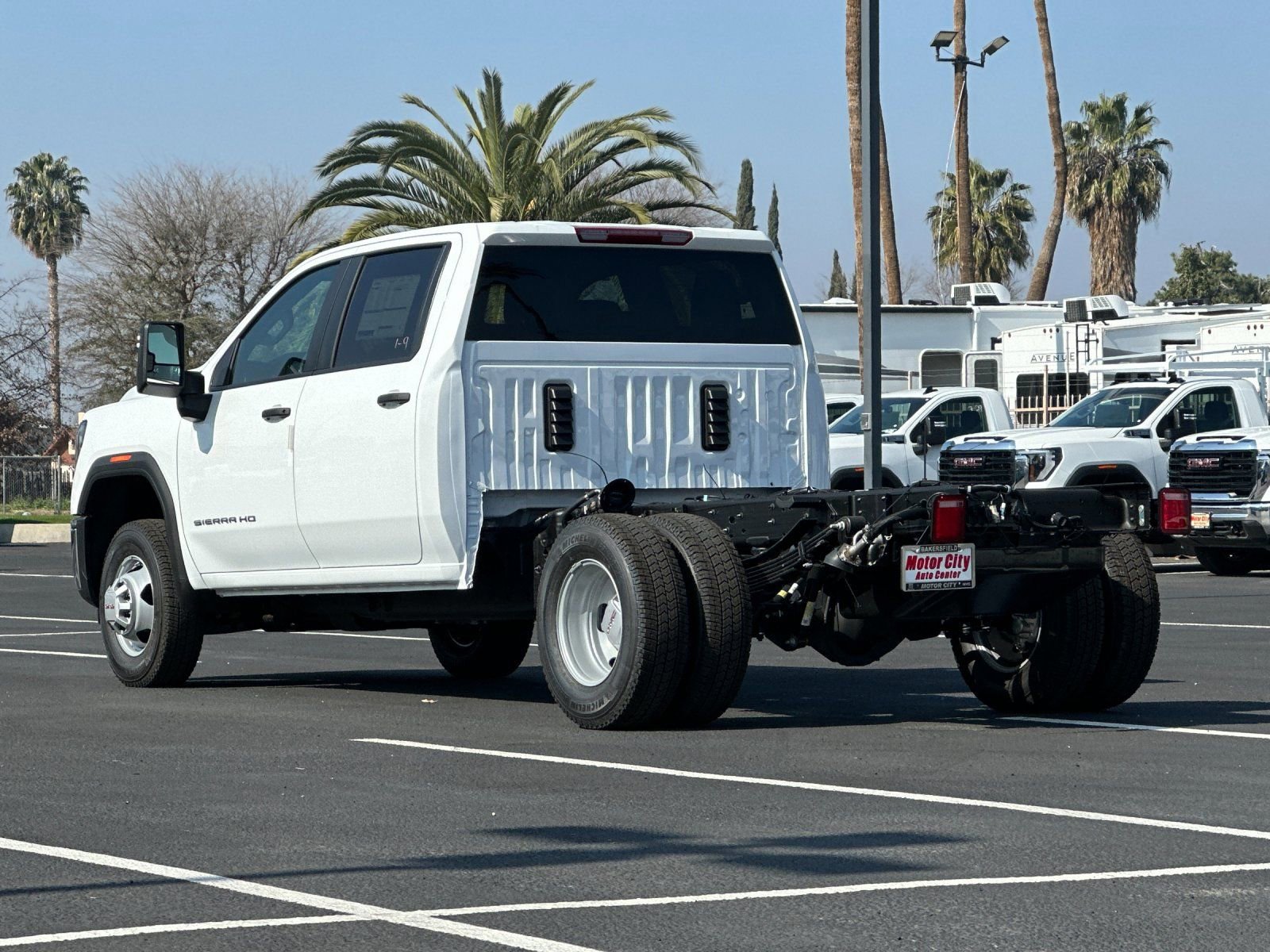 New 2026 GMC Sierra 3500 Pro w/ Convenience Package RWD image 6