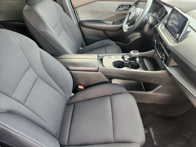 Used 2023 Nissan Rogue S FWD image 14
