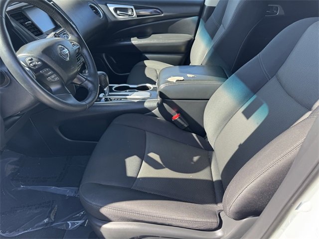 Used 2020 Nissan Pathfinder SV image 10