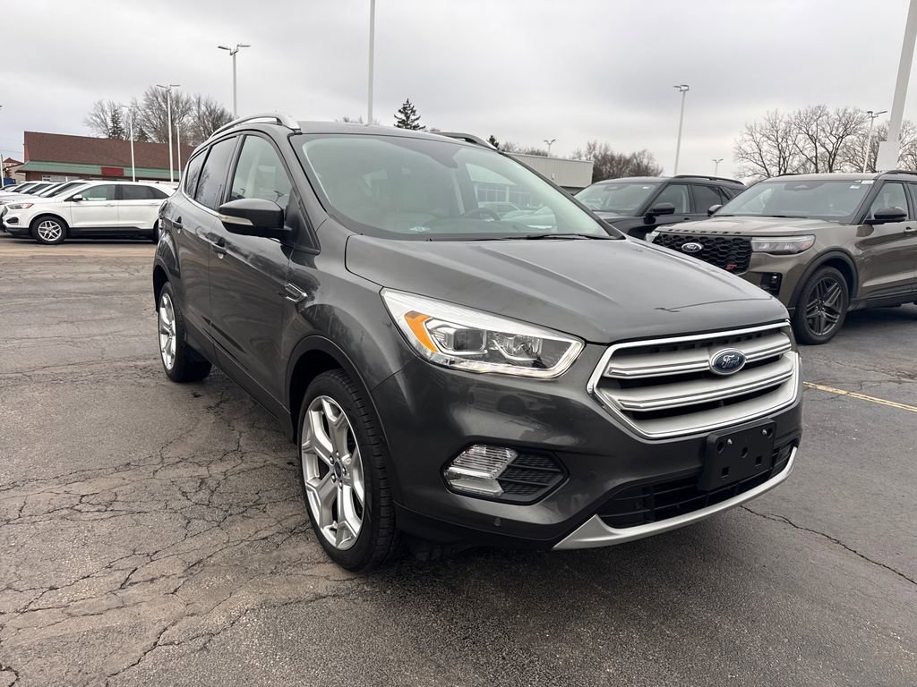 Used 2019 Ford Escape Titanium image 4