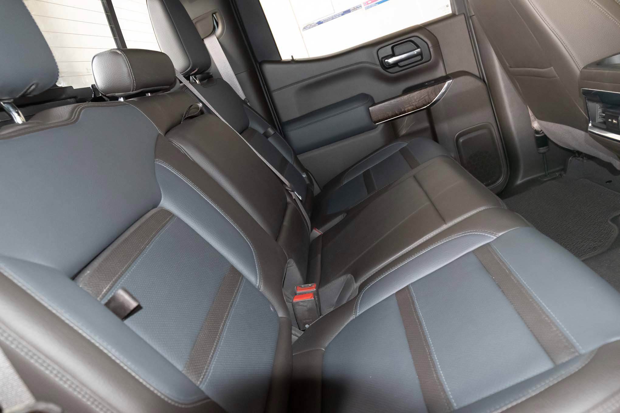 Used 2022 GMC Sierra 1500 Denali w/ Denali Premium Package image 16