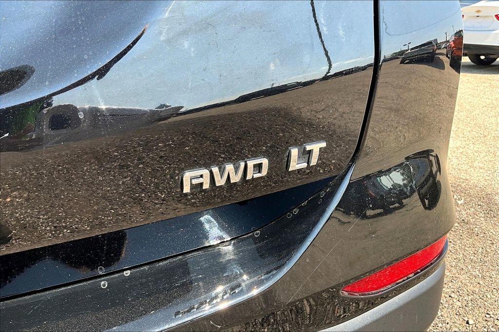 Used 2023 Chevrolet Equinox LT w/ Driver Convenience Package image 8