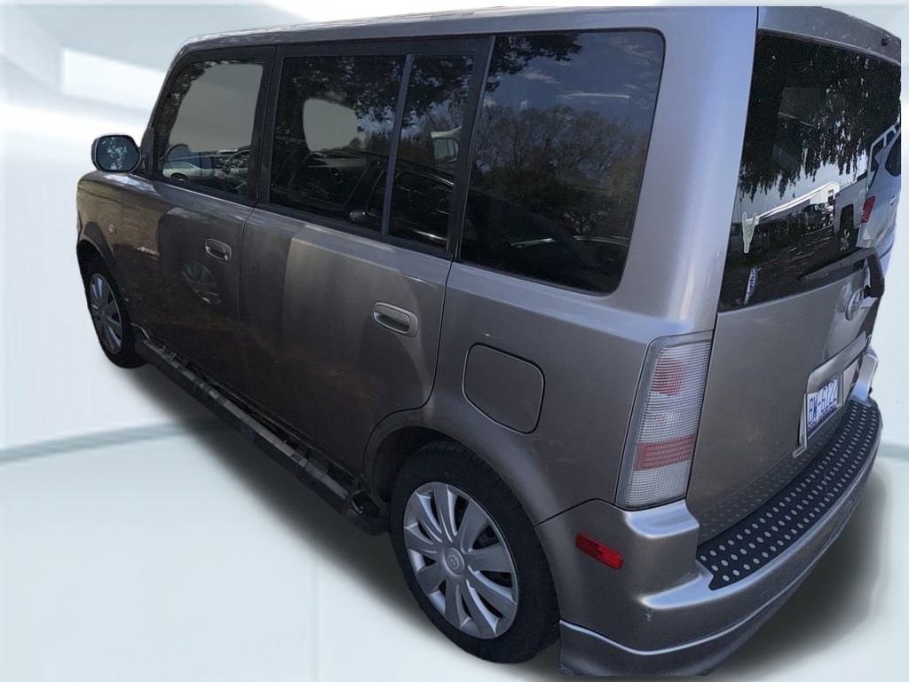 Used 2004 Scion xB image 11
