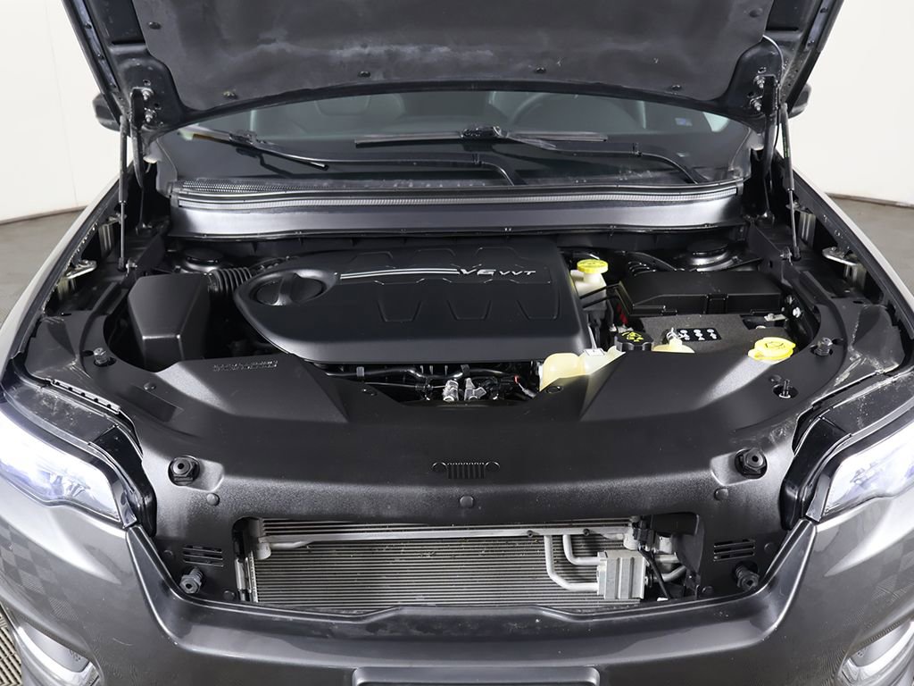 Used 2022 Jeep Cherokee Limited image 19