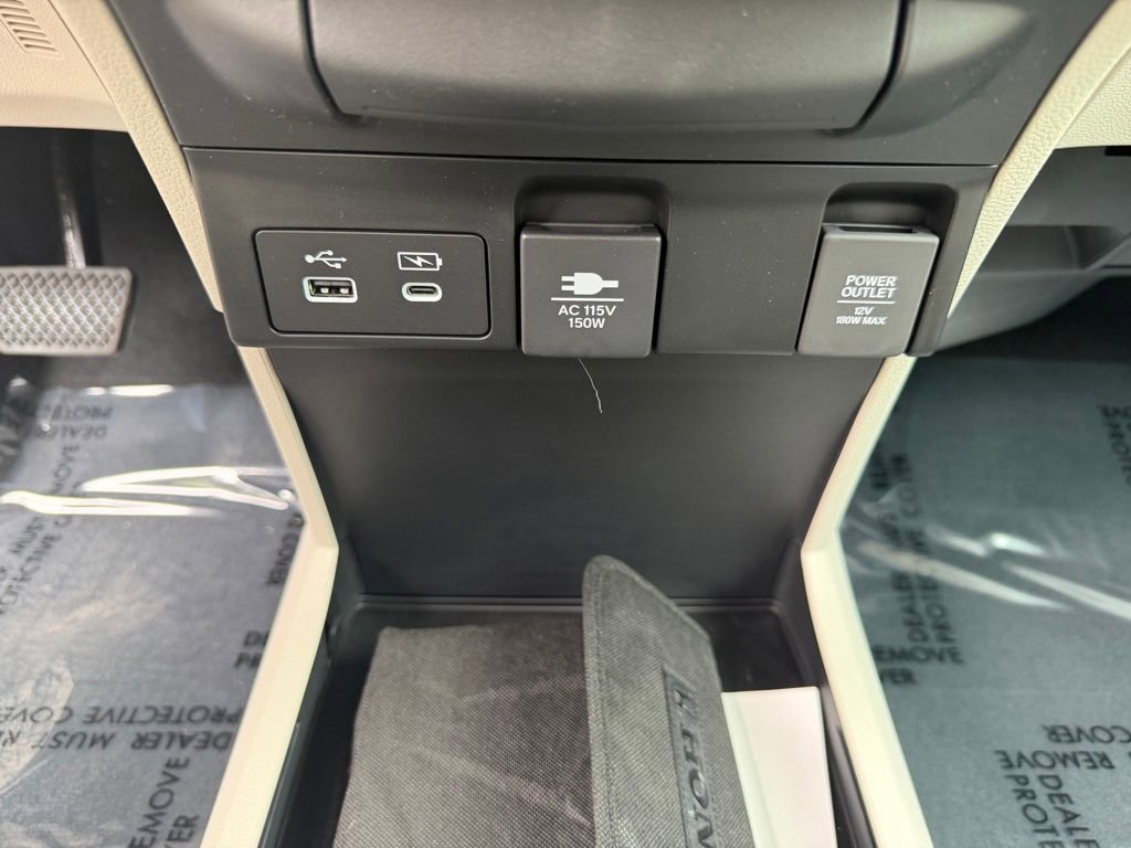 Certified 2026 Honda Odyssey Touring image 32