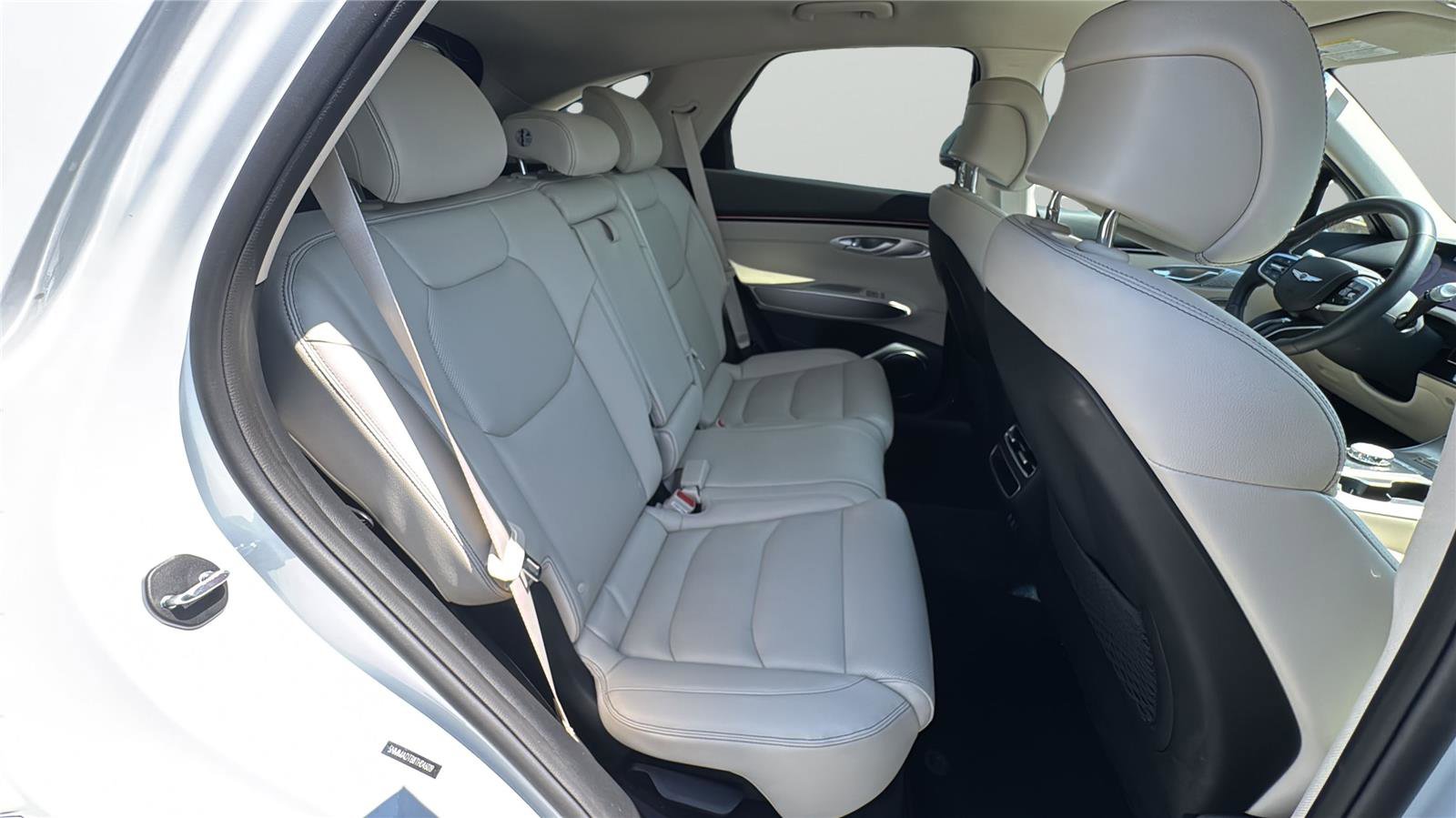 Used 2026 Genesis GV70 2.5T Select image 13