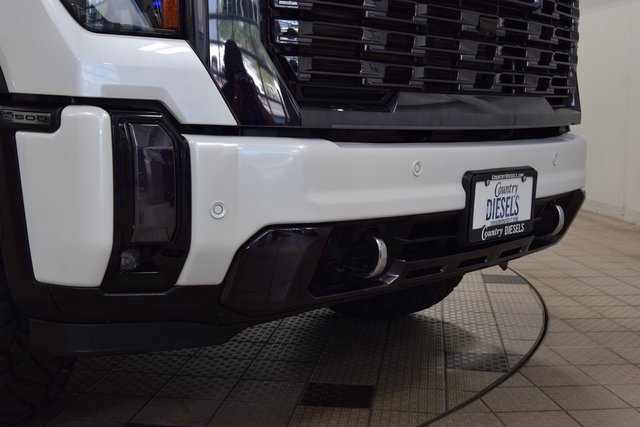Used 2024 GMC Sierra 2500 Denali Ultimate image 11