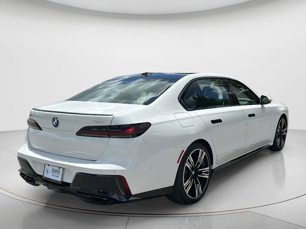 New 2026 BMW 760i xDrive w/ Premium Package AWD/4WD image 5