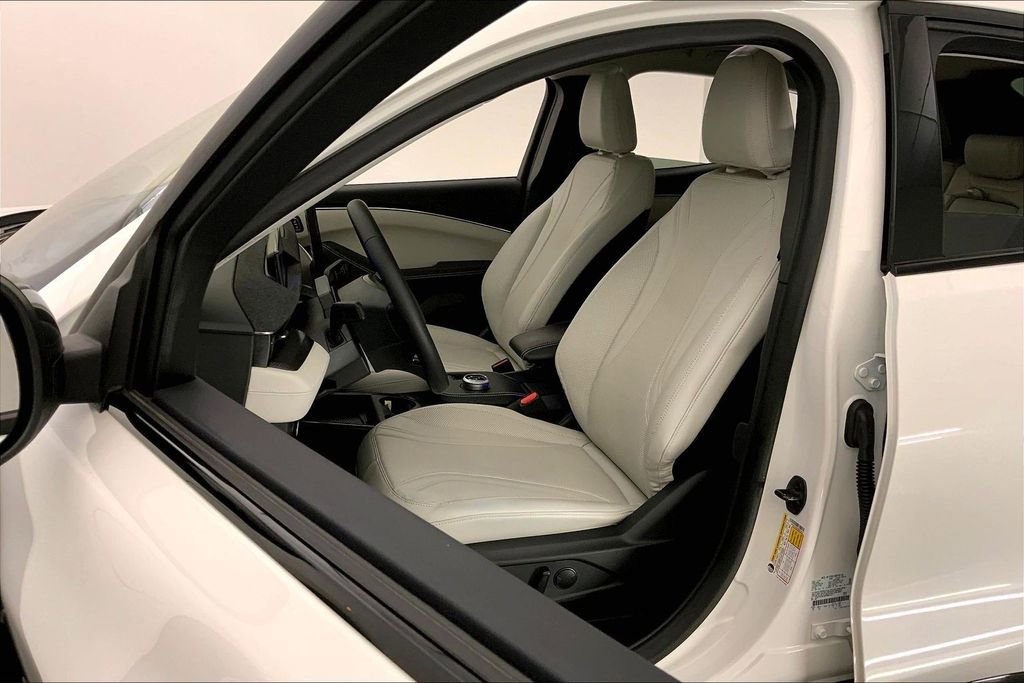 Used 2023 Ford Mustang Mach-E Premium image 13