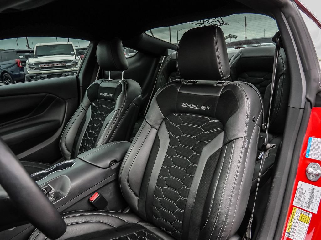 Used 2025 Ford Mustang GT Premium w/ GT Performance Package RWD image 36