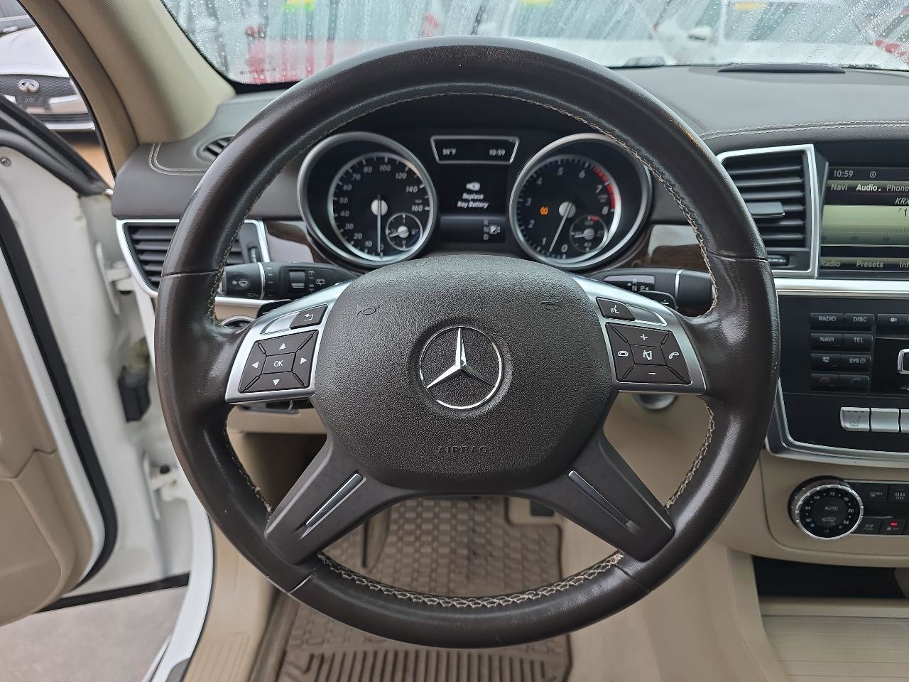 Used 2014 Mercedes-Benz GL 450 4MATIC 4dr GL 450 image 14