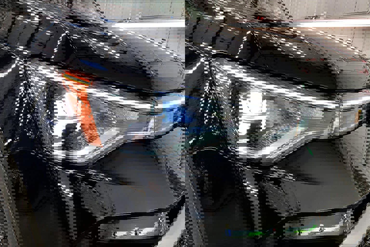 New 2026 Volkswagen Taos SEL image 33