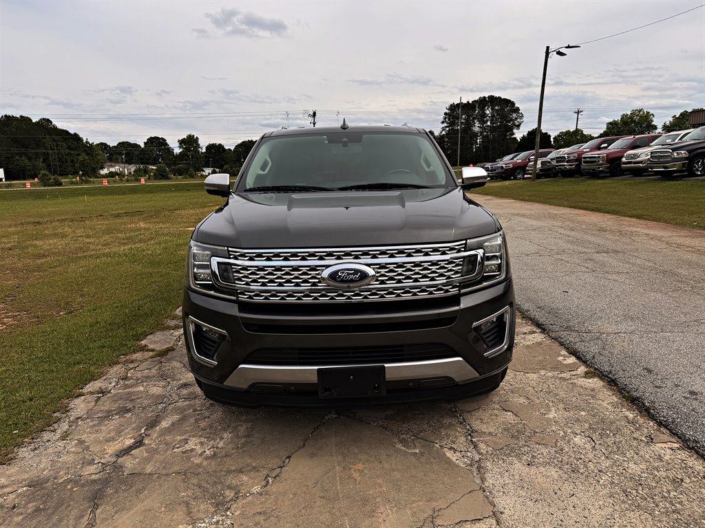 Used 2019 Ford Expedition Max Platinum RWD image 2