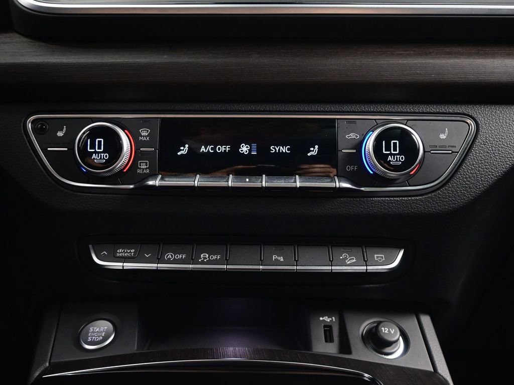 Used 2024 Audi Q5 2.0T Premium w/ Convenience Package image 27