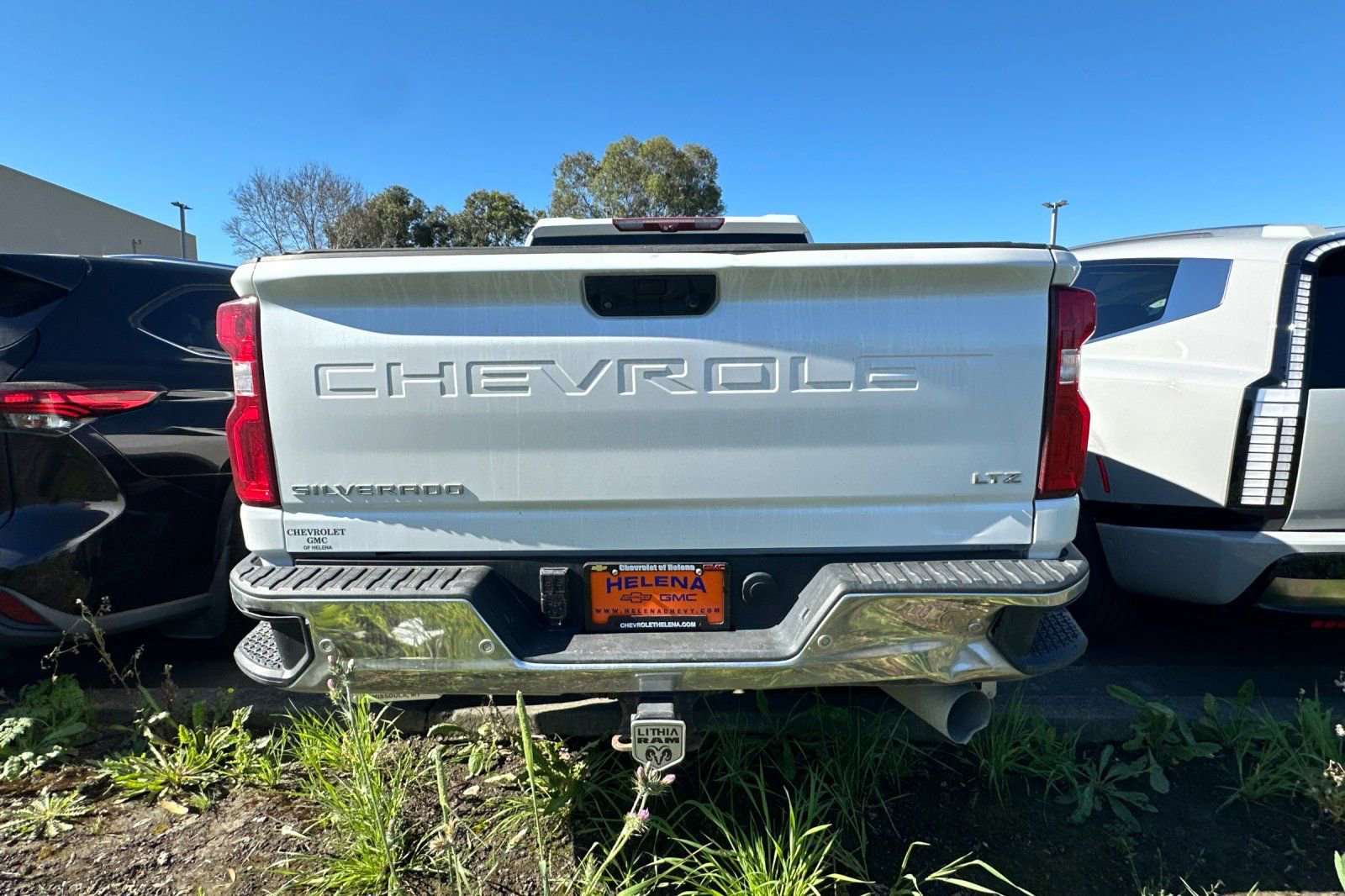 Used 2021 Chevrolet Silverado 2500 LTZ w/ LTZ Premium Package image 6