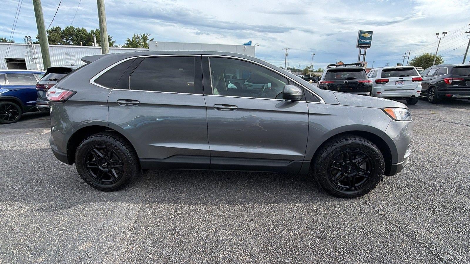 Used 2023 Ford Edge SEL w/ Convenience Package AWD/4WD image 6