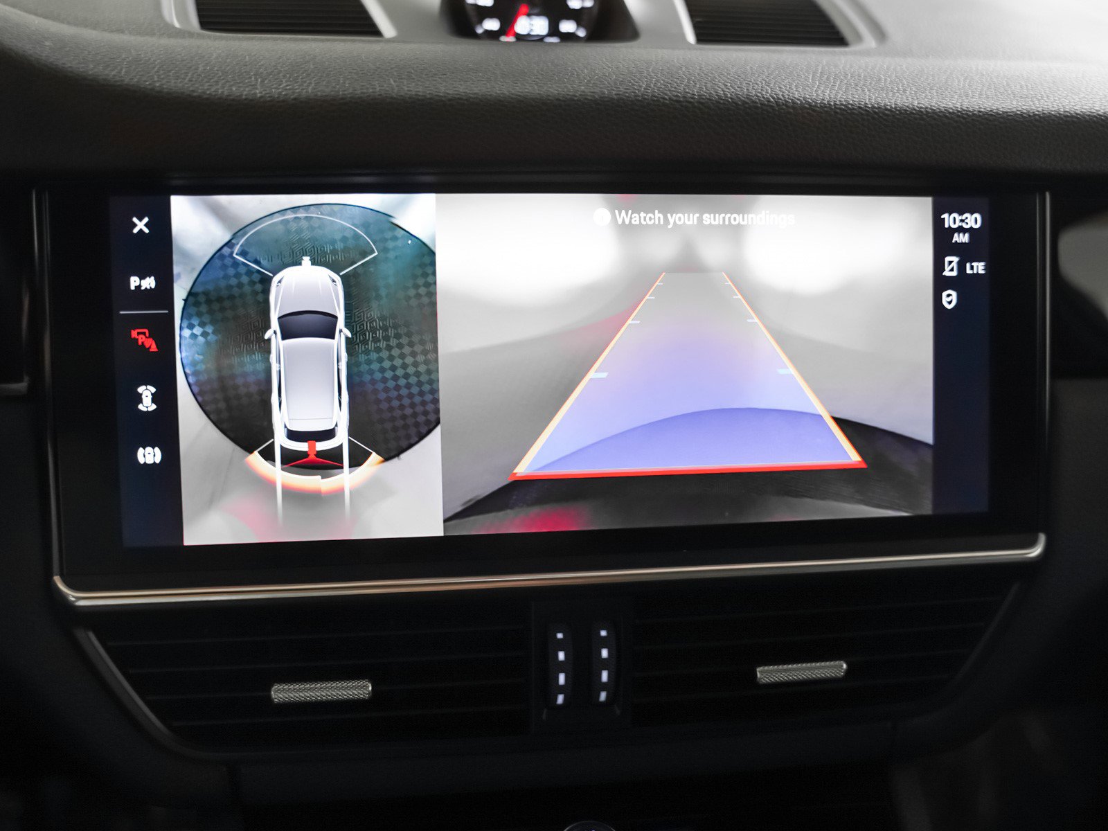 Used 2023 Porsche Cayenne image 23