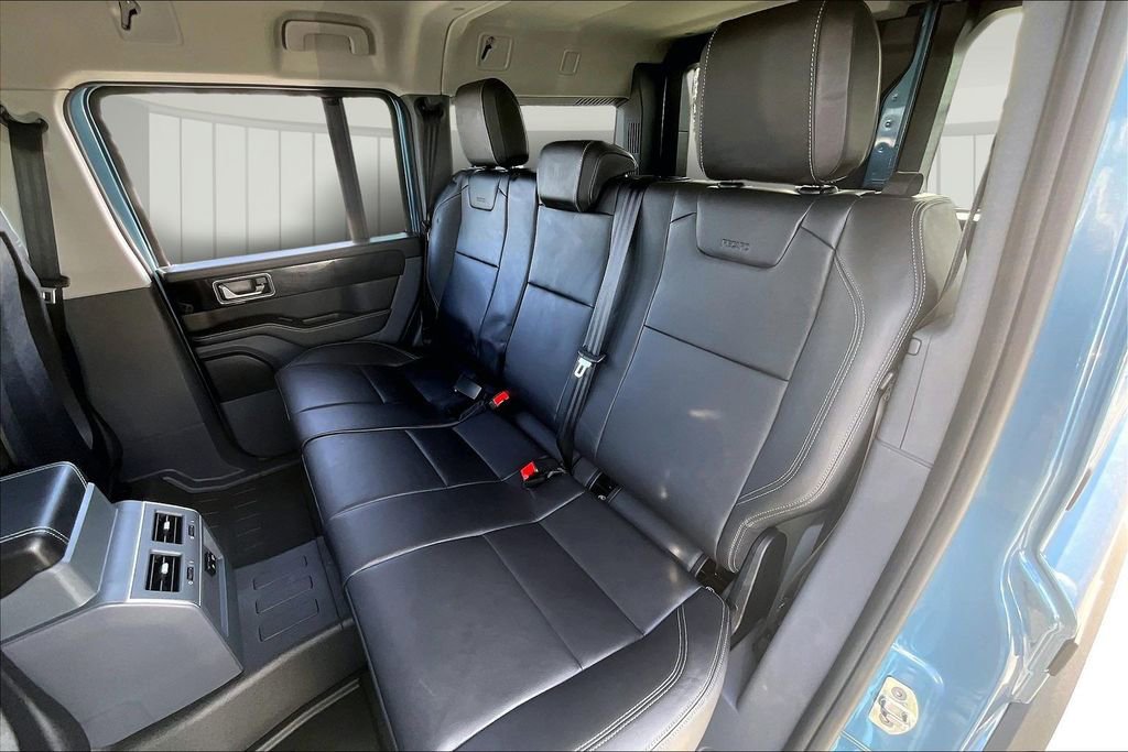 Used 2024 INEOS Grenadier Fieldmaster Edition image 20