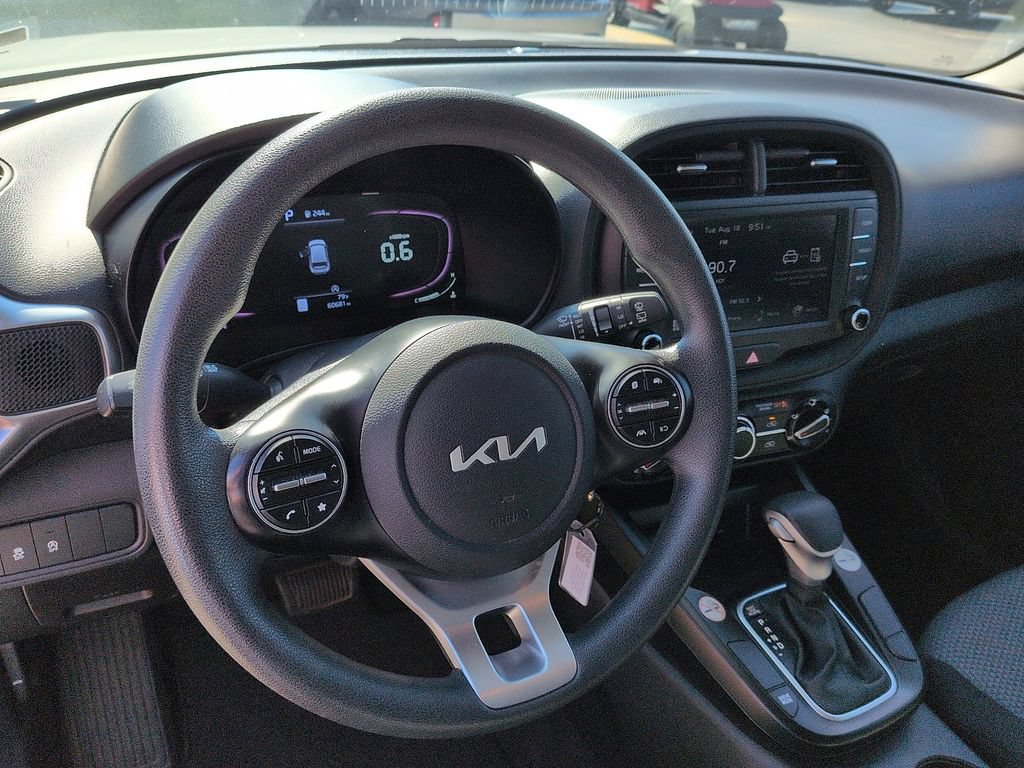 Certified 2024 Kia Soul LX w/ Option Group 015 FWD image 9