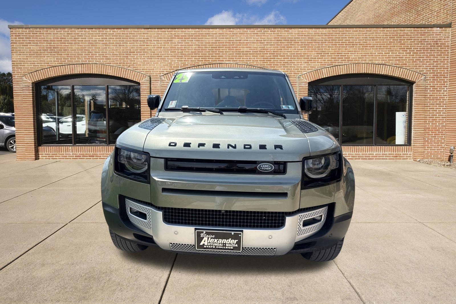 Used 2025 Land Rover Defender 110 S AWD/4WD image 9