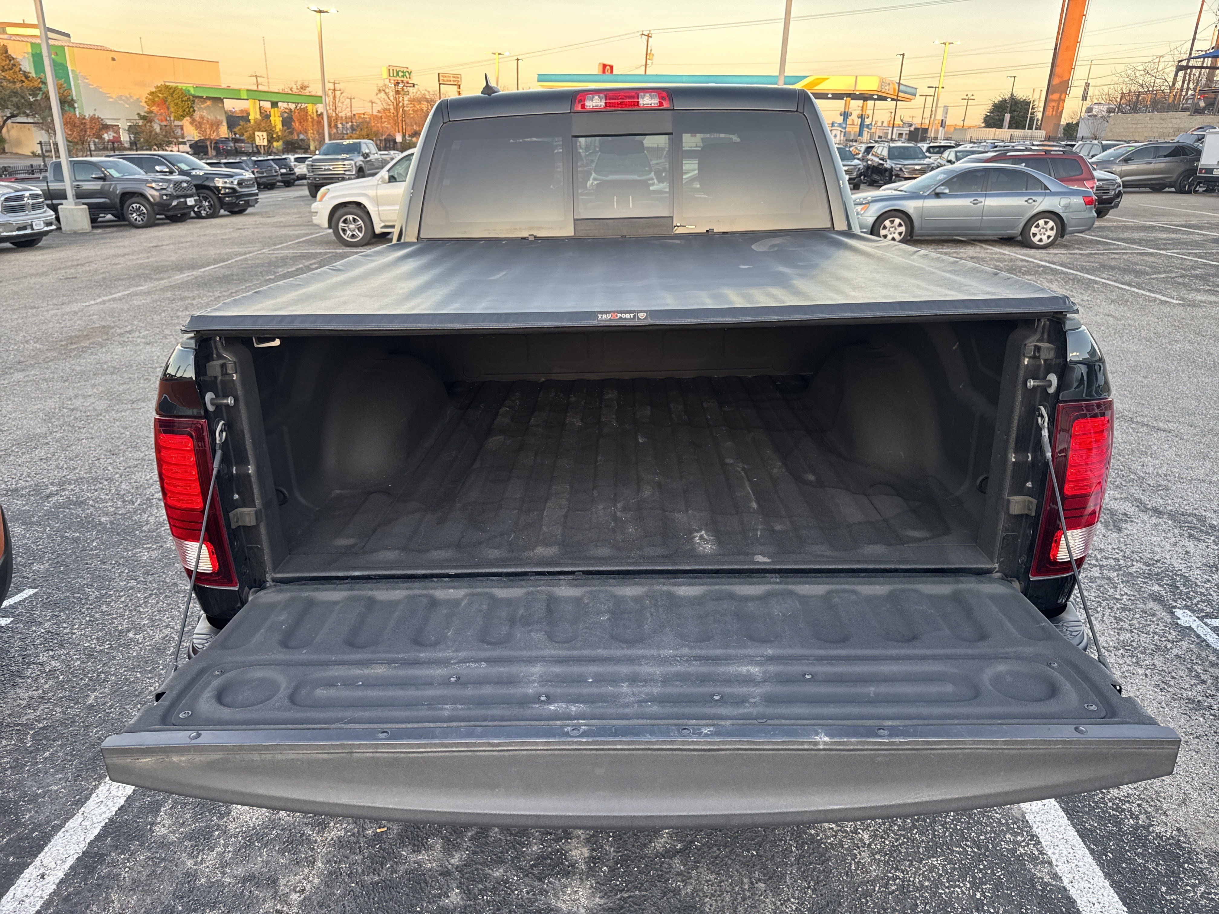 Used 2017 RAM 1500 Rebel w/ Luxury Group image 28